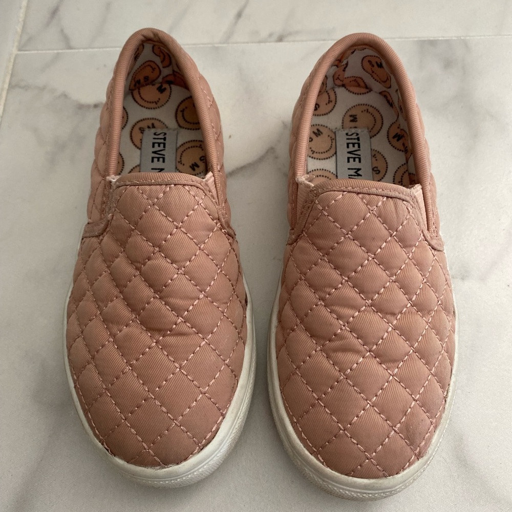 Steve Madden quilted slip on shoes